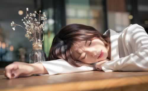 从分手到复合,最全的挽回干货,用对方法前任主动求和好_伊度情感