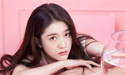 女生问男生年龄意味着什么？男生该怎么回答？_伊度情感