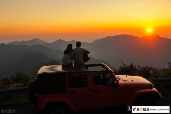 怎样才能理智又解气的“手撕”婚外女?抓住这三招,轻松事半功倍_伊度情感