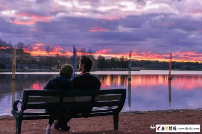 怎样才能理智又解气的“手撕”婚外女?抓住这三招,轻松事半功倍_伊度情感