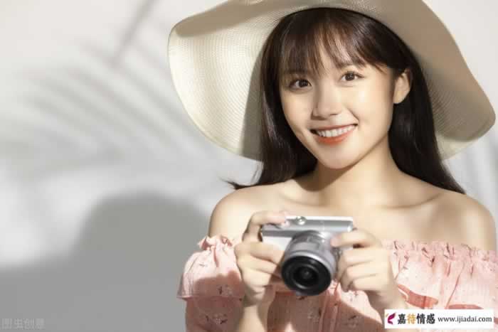 夫妻生活，发现老公给别的女人转账怎么办？_伊度情感