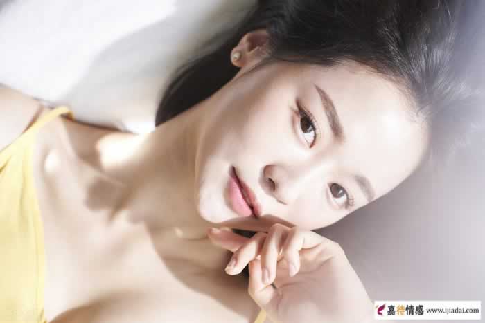 为什么女人会“咬”男人，过来人告诉你3个真实原因_伊度情感