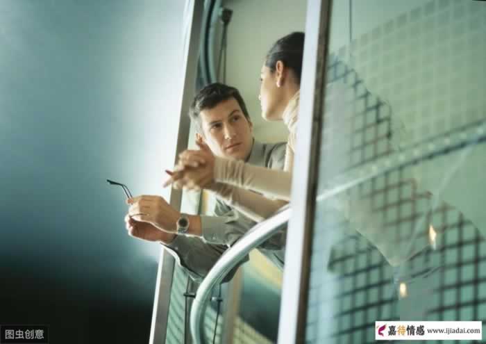 已婚男女在婚外搞暧昧，到底图什么？逃不过这三种东西_伊度情感