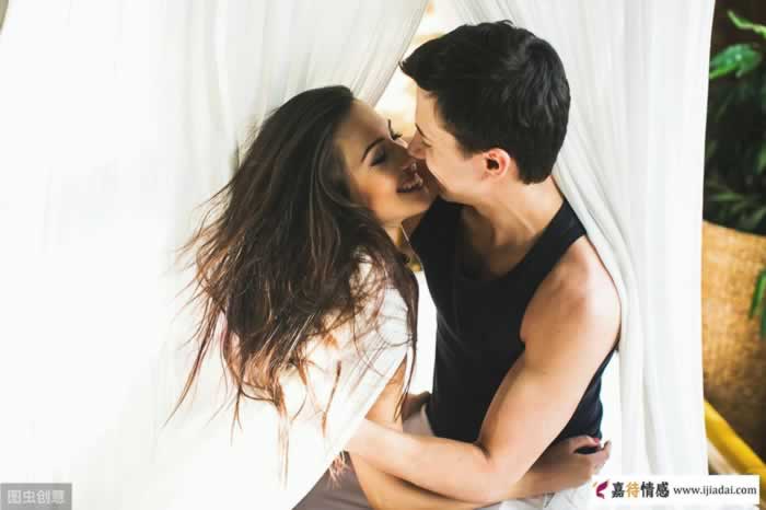 微信聊天时,男人用这几句话“收尾”,会让女人对你朝思暮想_伊度情感