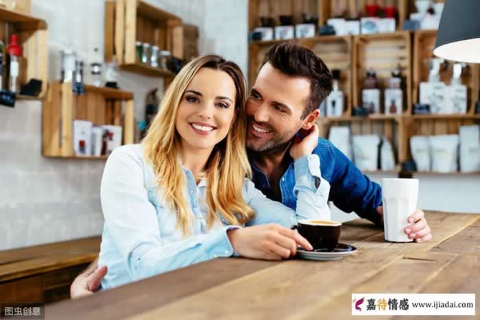 和女人聊天,男人用这样的开头白,成功撩动女人心_伊度情感