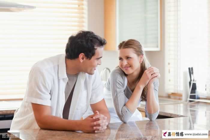 女人甘愿“倒追”的三种男人,无关他的地位金钱_伊度情感