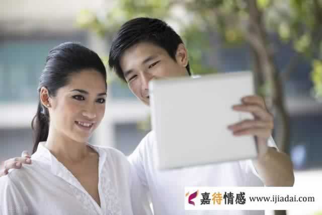 男人发“想我了吗”，聪明的女人不会回“当然想”，而是说这4句_伊度情感