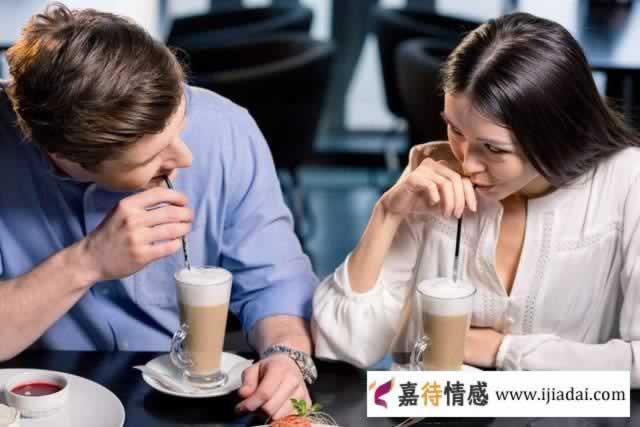 男人发“想我了吗”，聪明的女人不会回“当然想”，而是说这4句_伊度情感