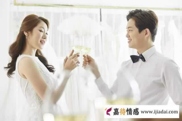 男人发“想我了吗”，聪明的女人不会回“当然想”，而是说这4句_伊度情感