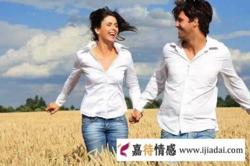 女性必知,在男人心中最喜欢你这样撩他，你真的懂吗？_伊度情感