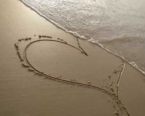 面对心仪的男人如何吸引他？“绿茶式”撩汉技巧