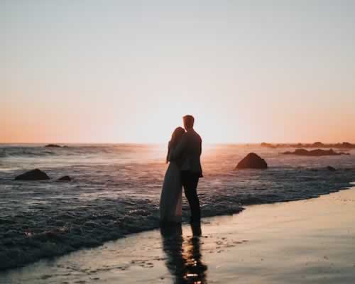 小三是出轨男人的前女友，两个人难舍难分？怎么分离真爱型小三？