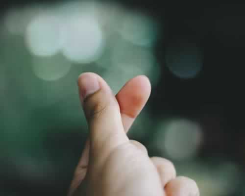 为什么明明有很多人爱我，我却还是感到孤独痛苦？