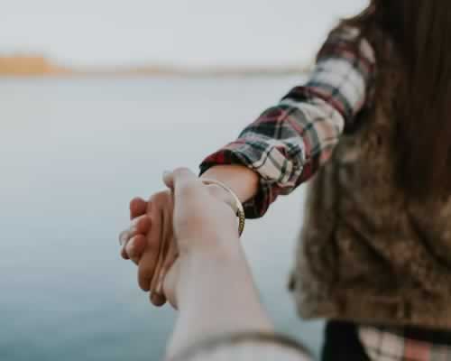 明明那么普通，却要那么自信：不要被这句话骗了