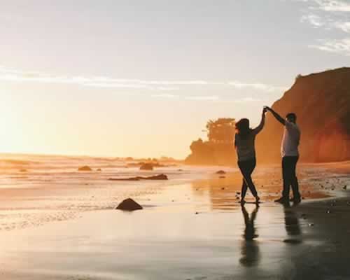 老公和小三出轨十年还有一个私生子算不算重婚罪？原配该怎么办？