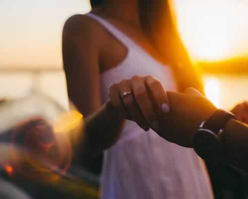 写给新时代的女性：克服不安全感，你才能更加独立！